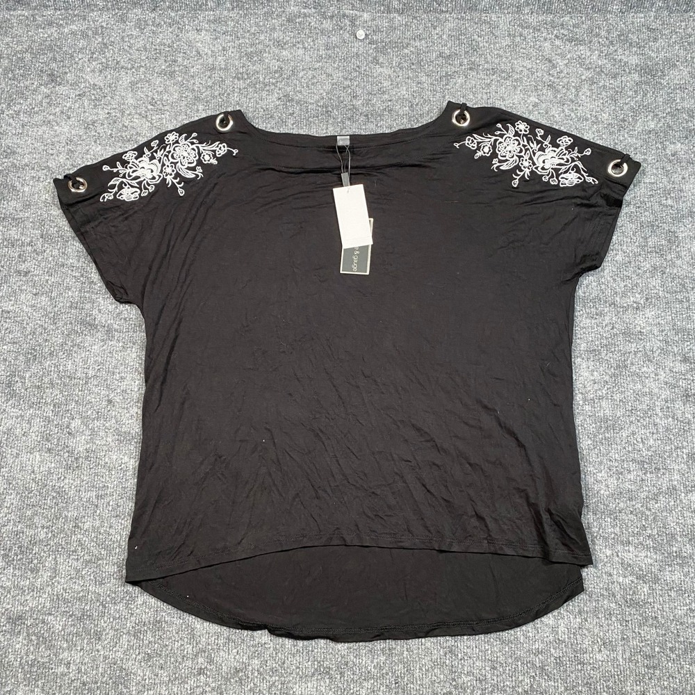 Cable & Gauge Womens XL Black Floral Embroidered Grommet High Low Top CS1X251
